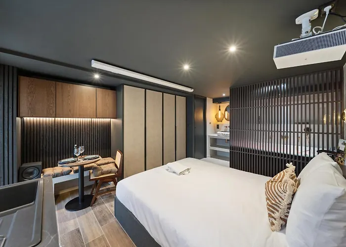 Pavillon 15 Darcy - Appart-suites Urbaines & Design Ξενοδοχείο με διαμερίσματα 3*